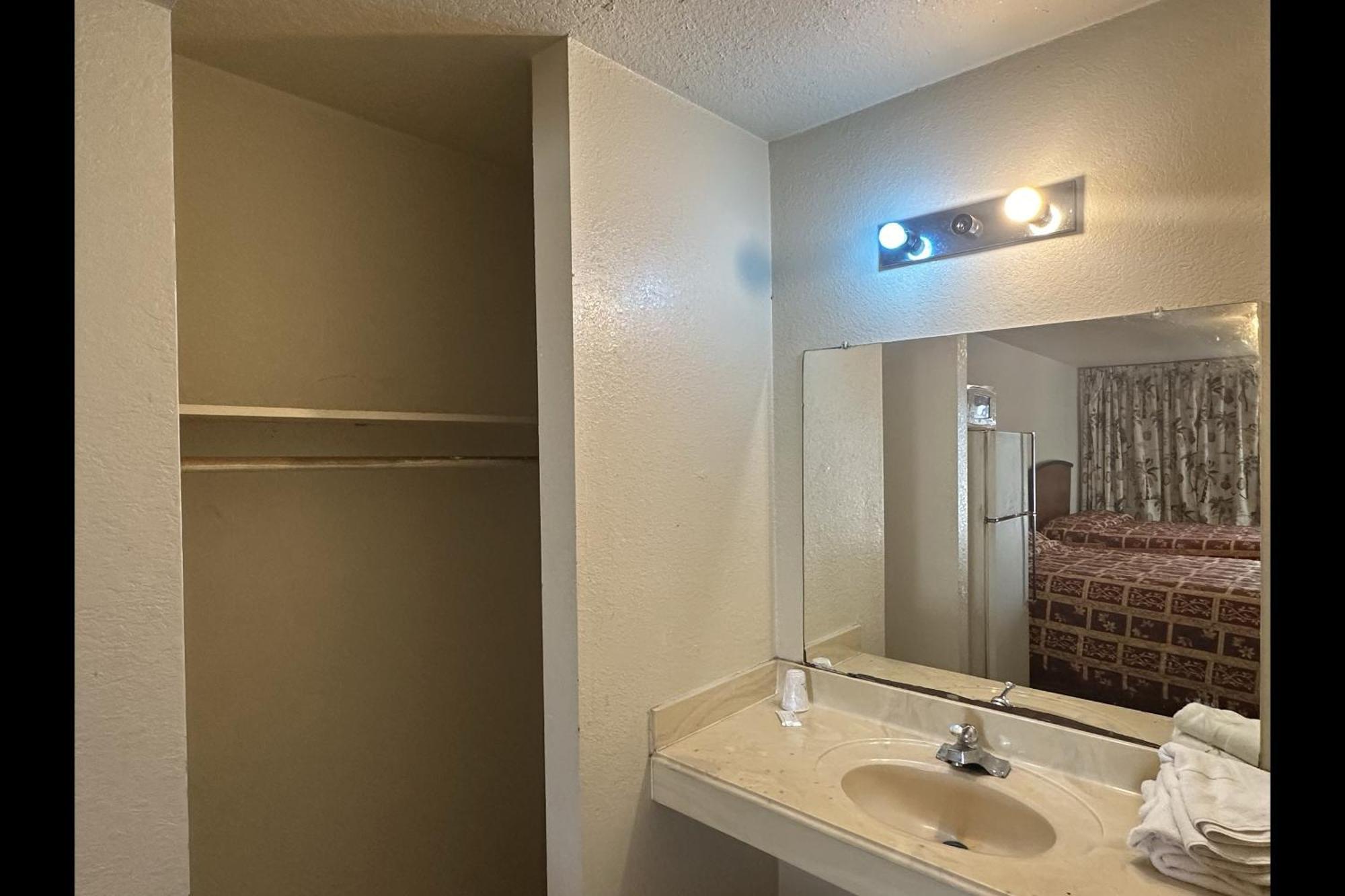 Travel Inn By Oyo La Marque Texas City I-45 Buitenkant foto
